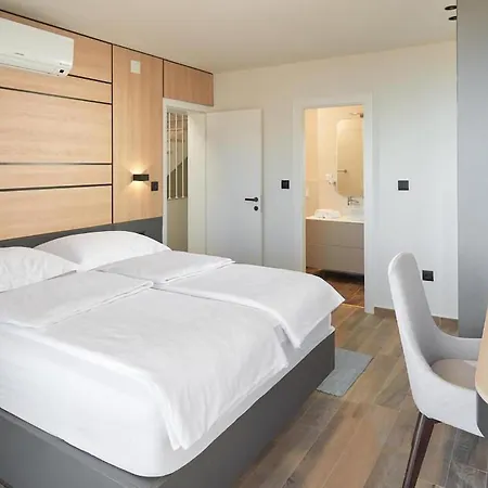 Gorgeous In With Sauna Makarska